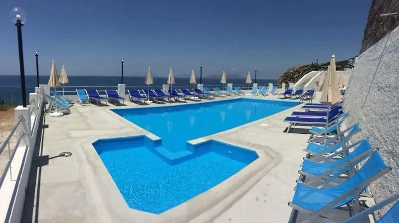 Hotel Corallo Calava Gioiosa Marea 3*,