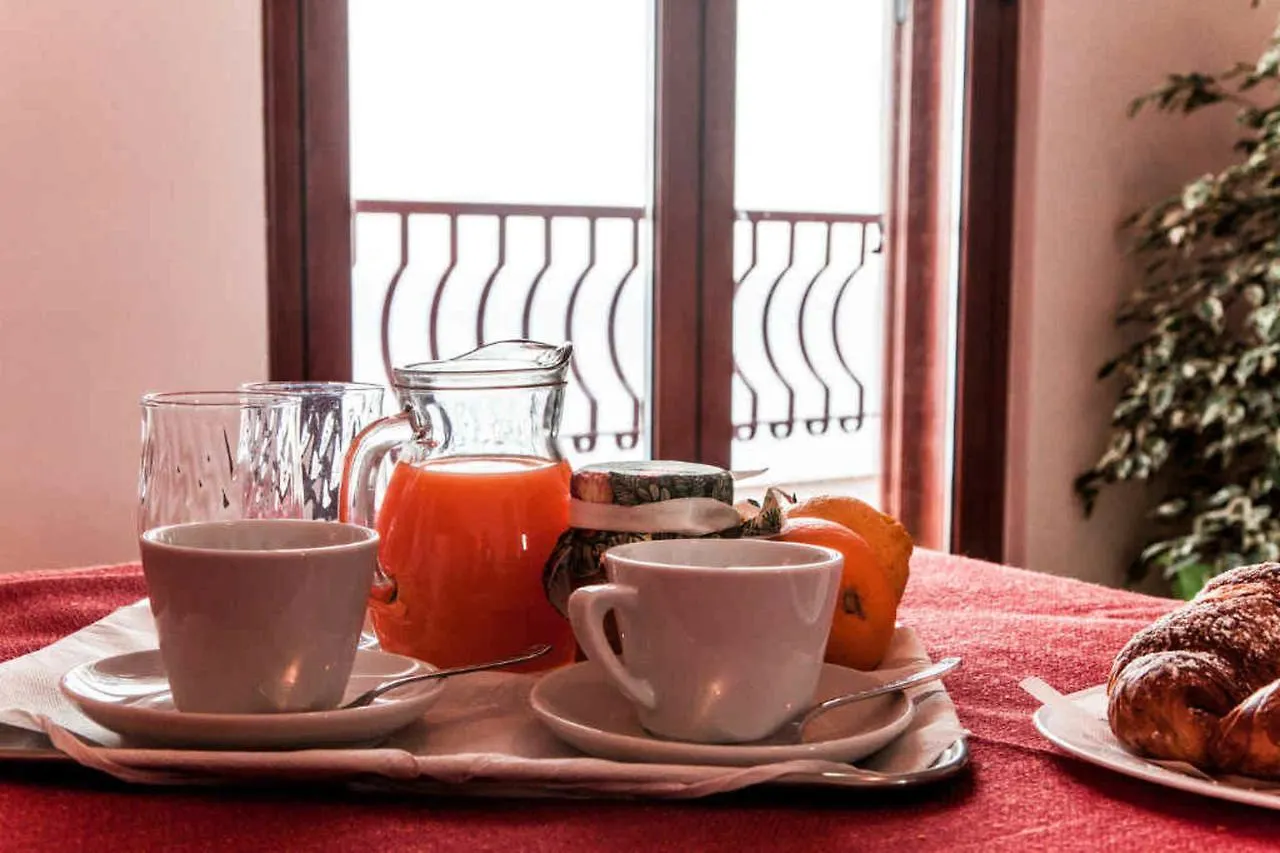 Hotel Corallo Calava Gioiosa Marea 3*,