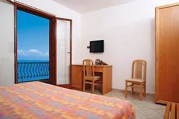 Hotel Corallo Calava Gioiosa Marea Italy